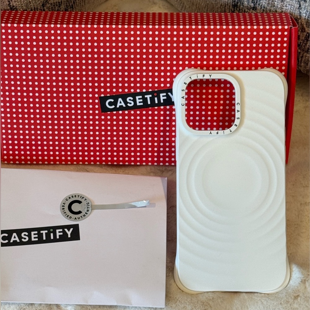 🌷Casetify White Ripple iPhone 15 Pro Max Phone Case